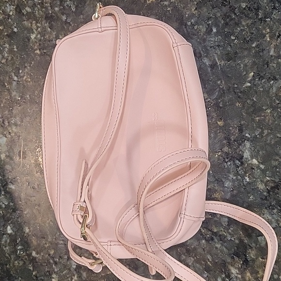 NWT Studio 33 Pink Crossbody Bag with Floral Embellishment - Picture 3 of 8